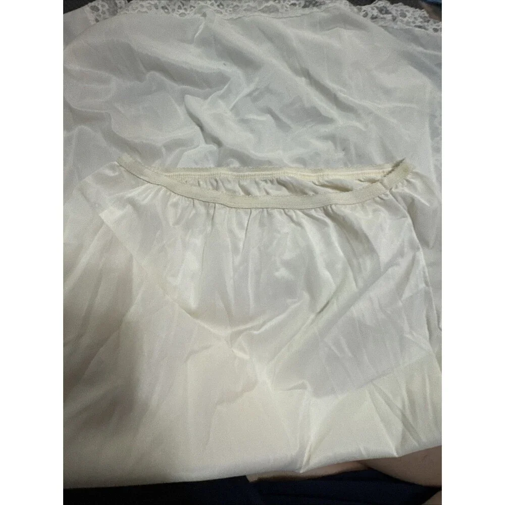 Vintage 70s 80s ILGWU White Tricot Nylon Maxi Half Slip Floral Lace Size 1X USA